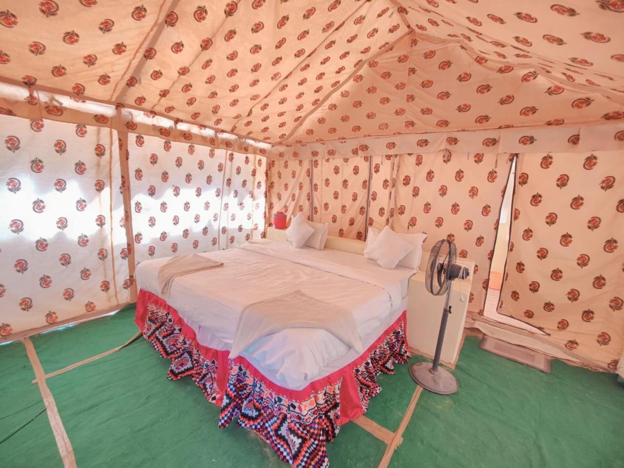 Om Luxury Resort Jaisalmer Quarto foto