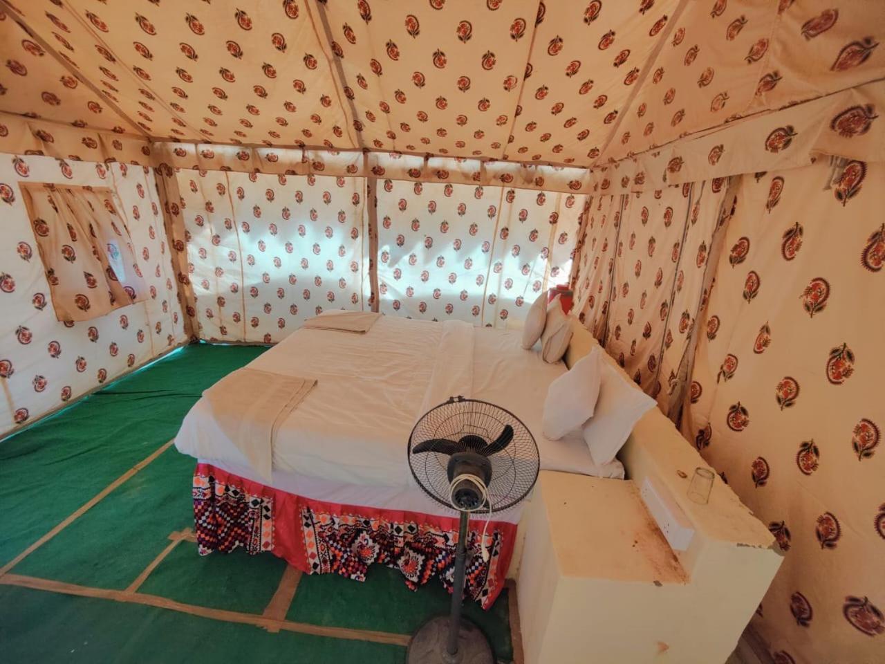 Om Luxury Resort Jaisalmer Quarto foto