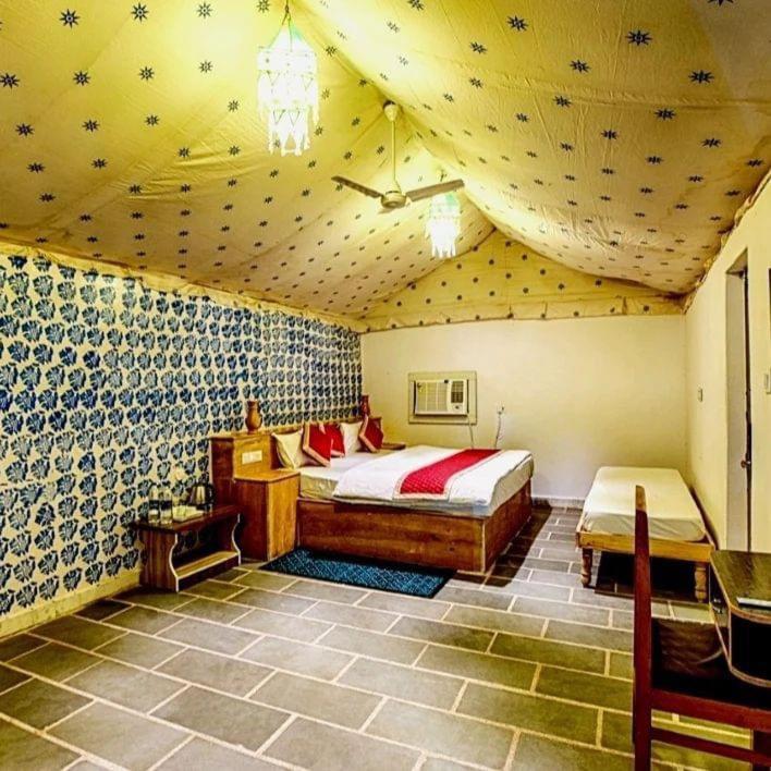Om Luxury Resort Jaisalmer Quarto foto