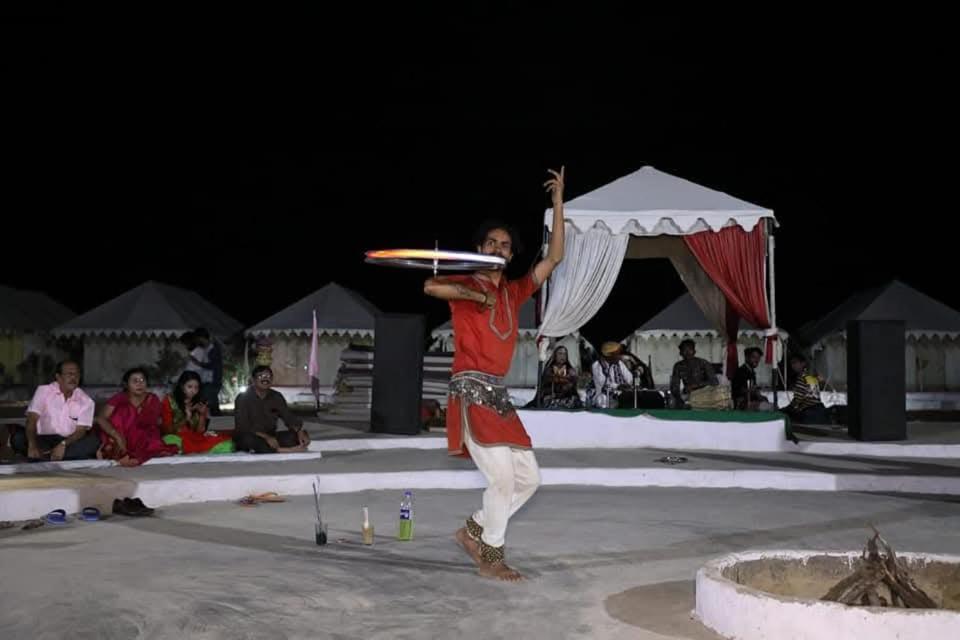 Om Luxury Resort Jaisalmer Exterior foto