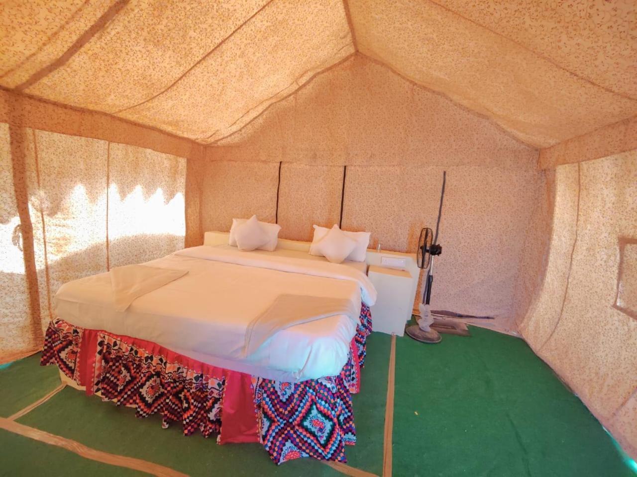 Om Luxury Resort Jaisalmer Quarto foto
