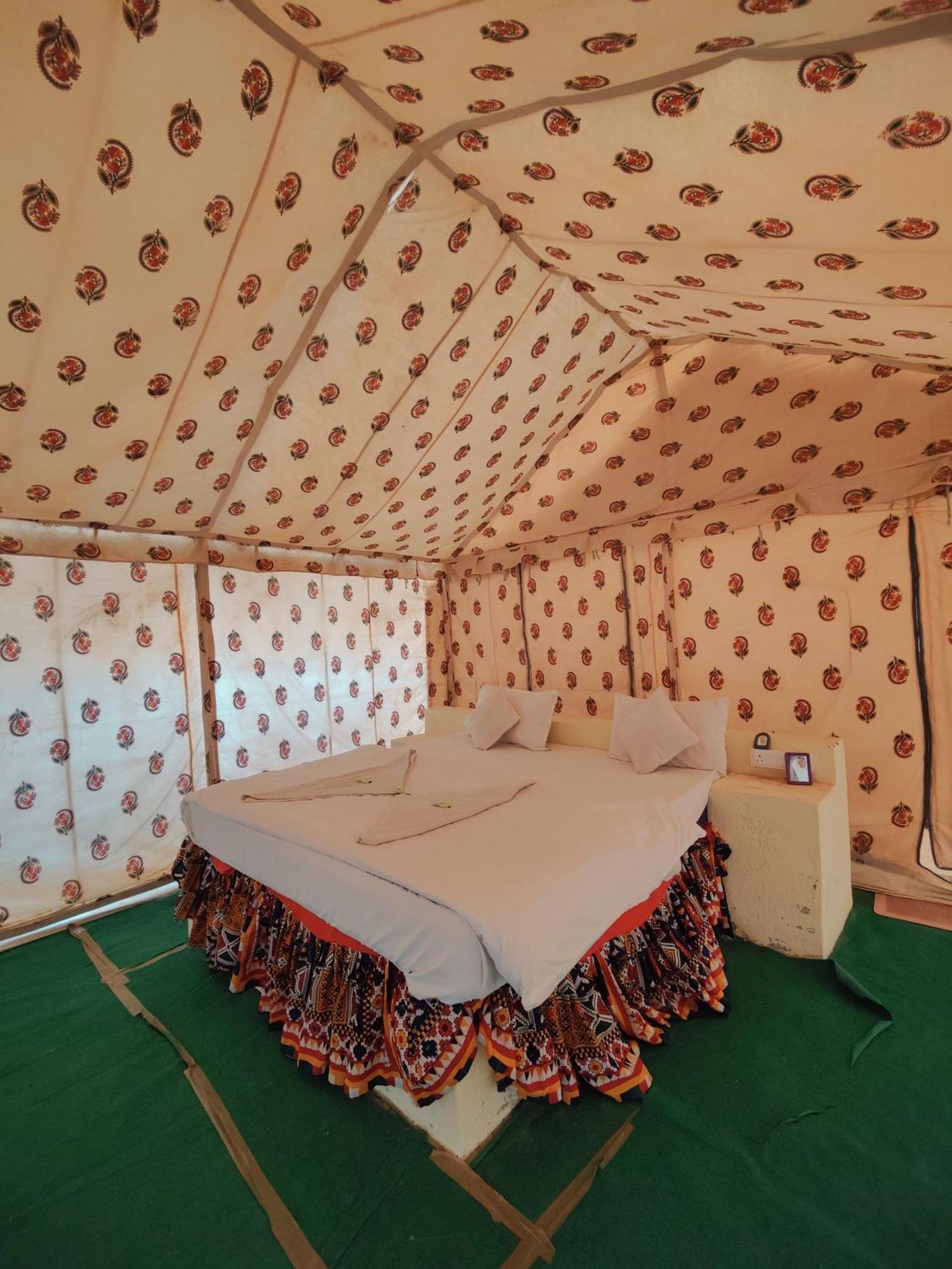 Om Luxury Resort Jaisalmer Quarto foto