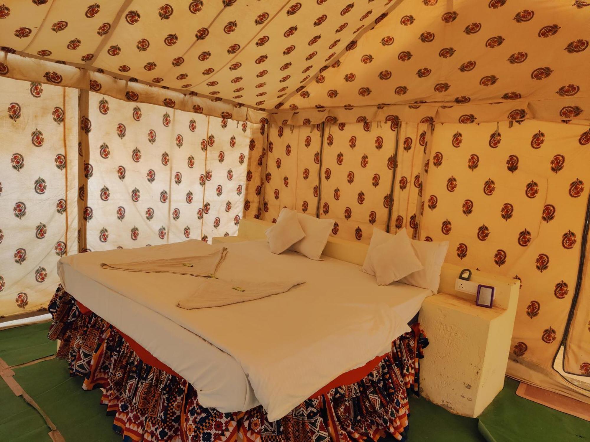 Om Luxury Resort Jaisalmer Quarto foto